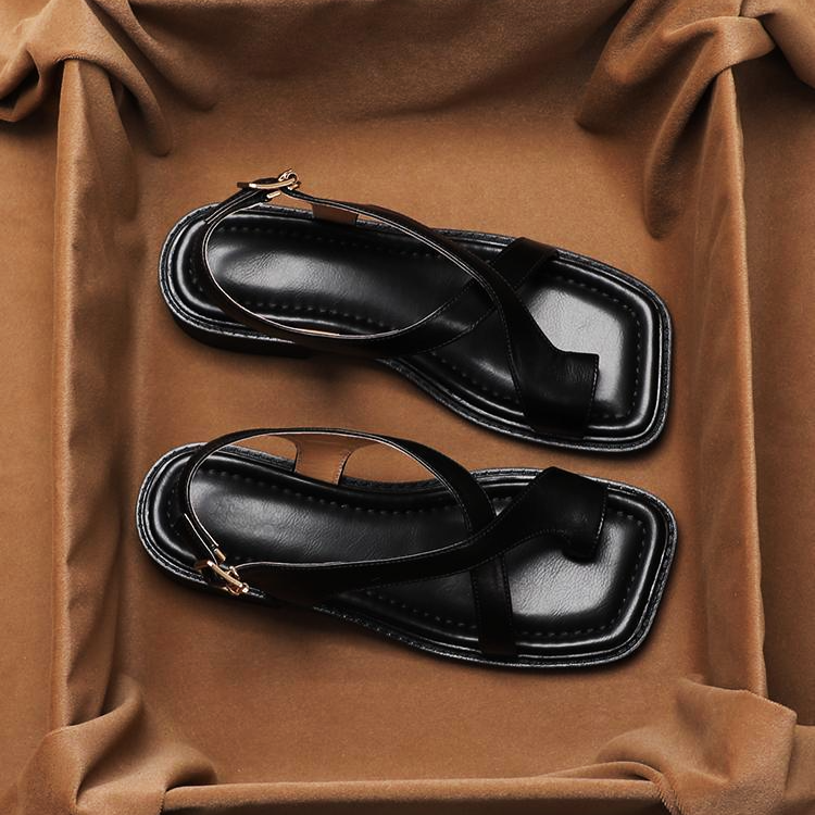 SOLARA CROSS SANDALS