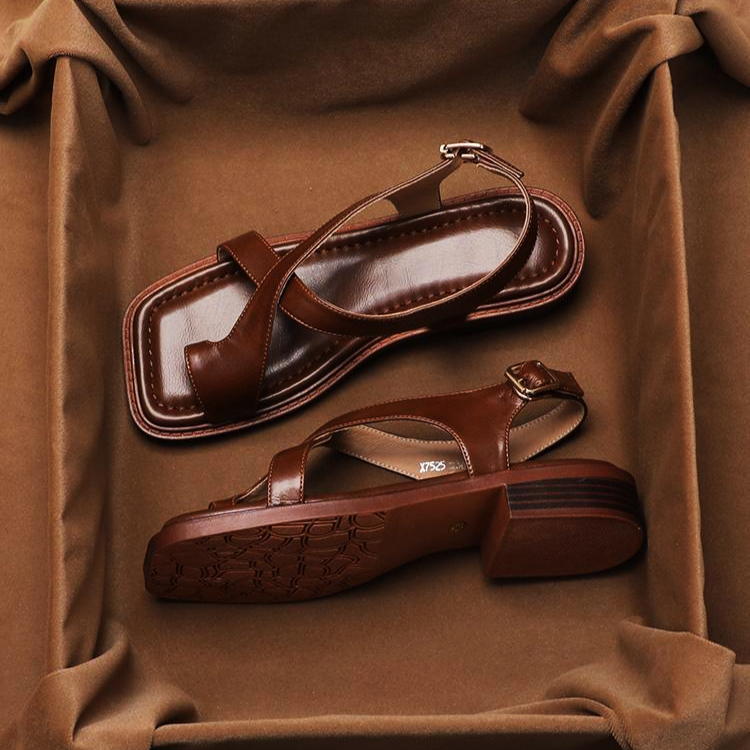 SOLARA CROSS SANDALS