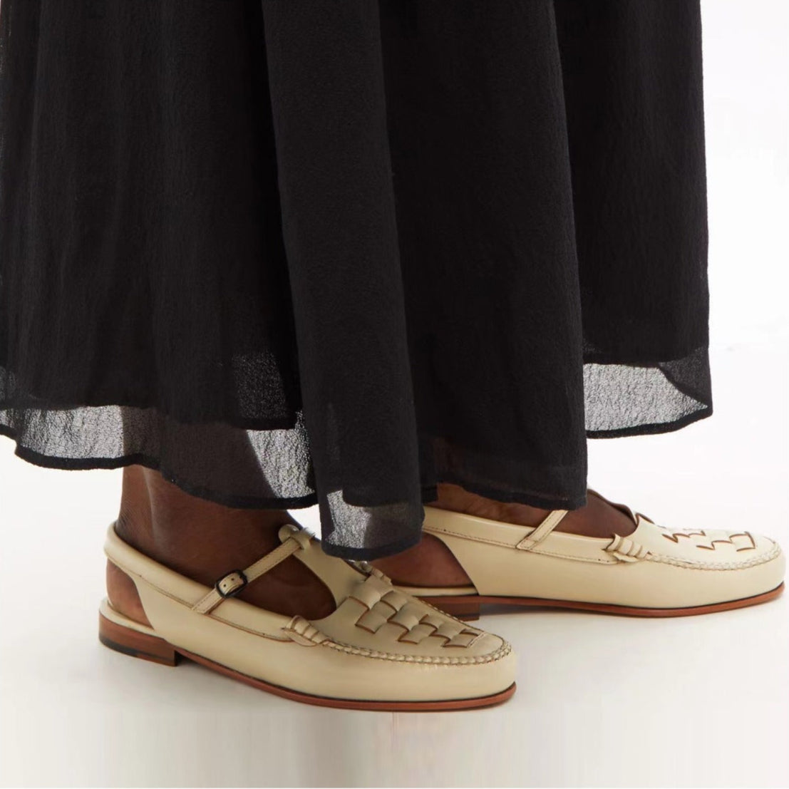SERENATA LEATHER SANDALS