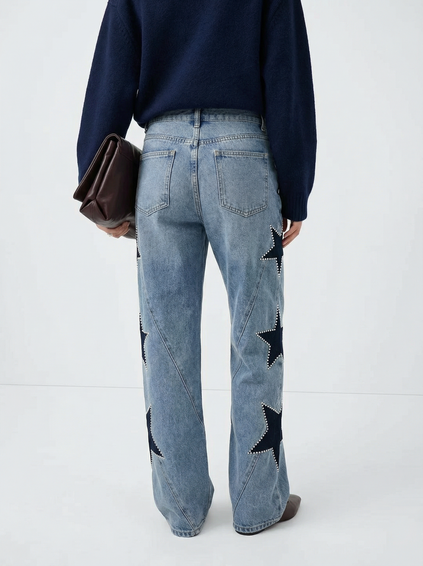 NOVA STRAIGHT-LEG JEANS