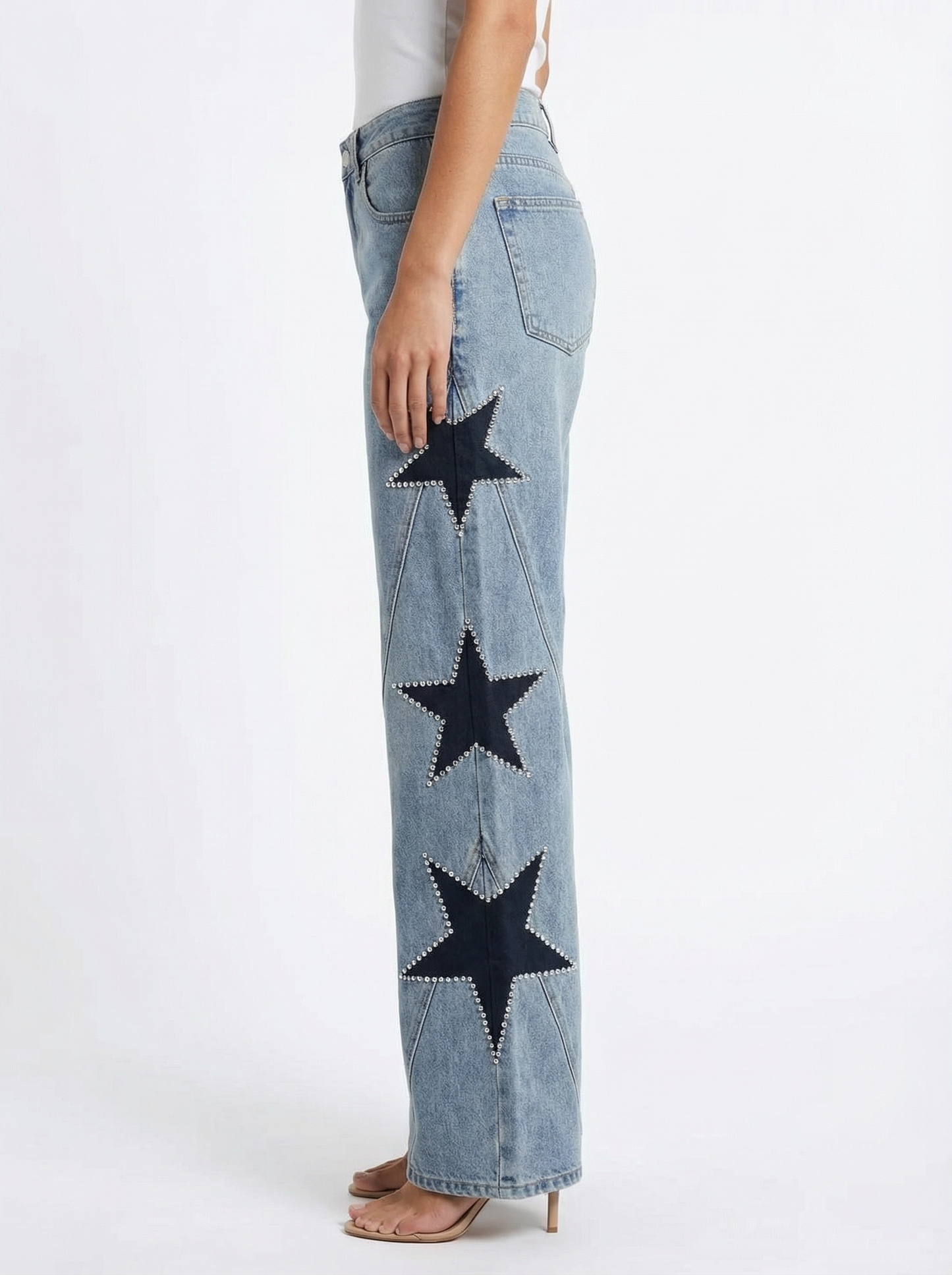 NOVA STRAIGHT-LEG JEANS