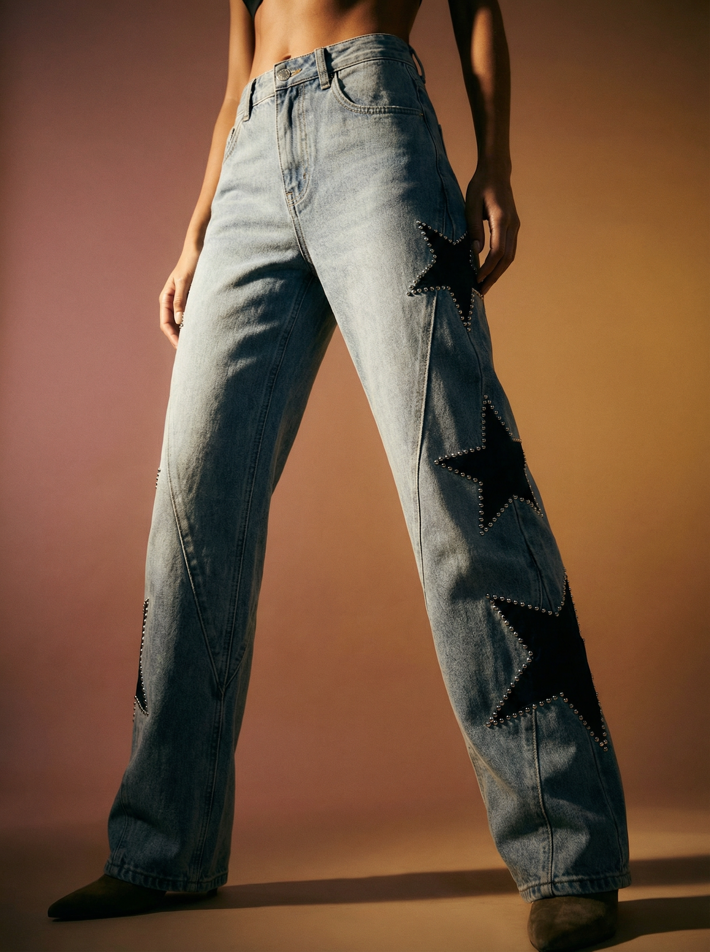 NOVA STRAIGHT-LEG JEANS